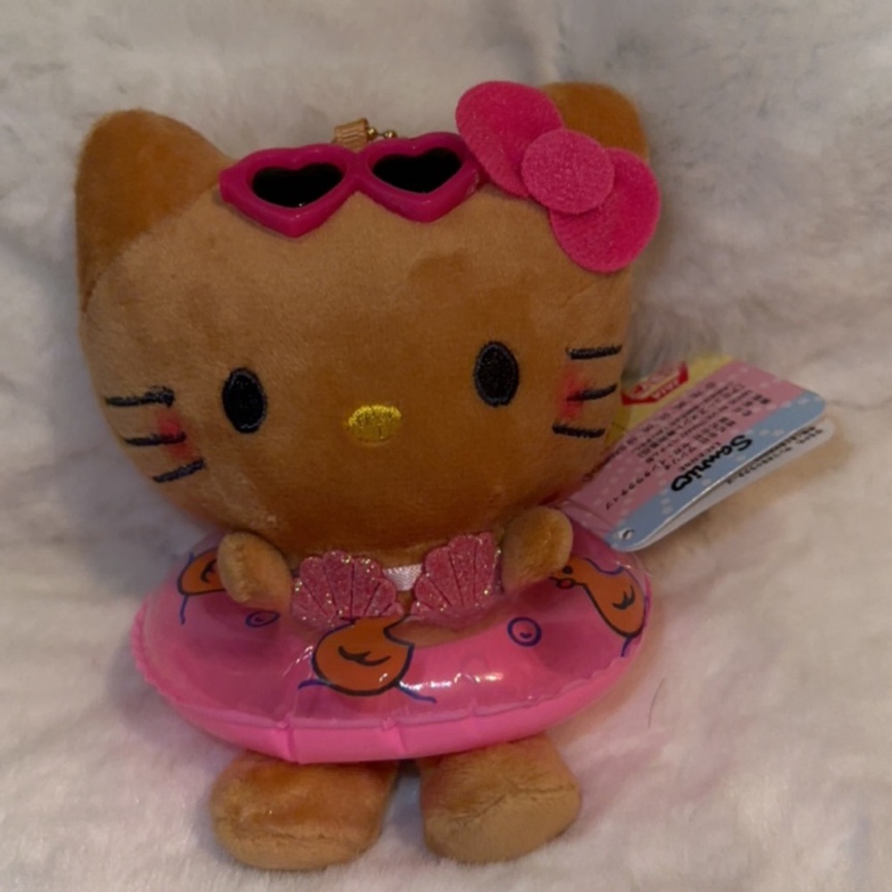 Hello kitty keychain